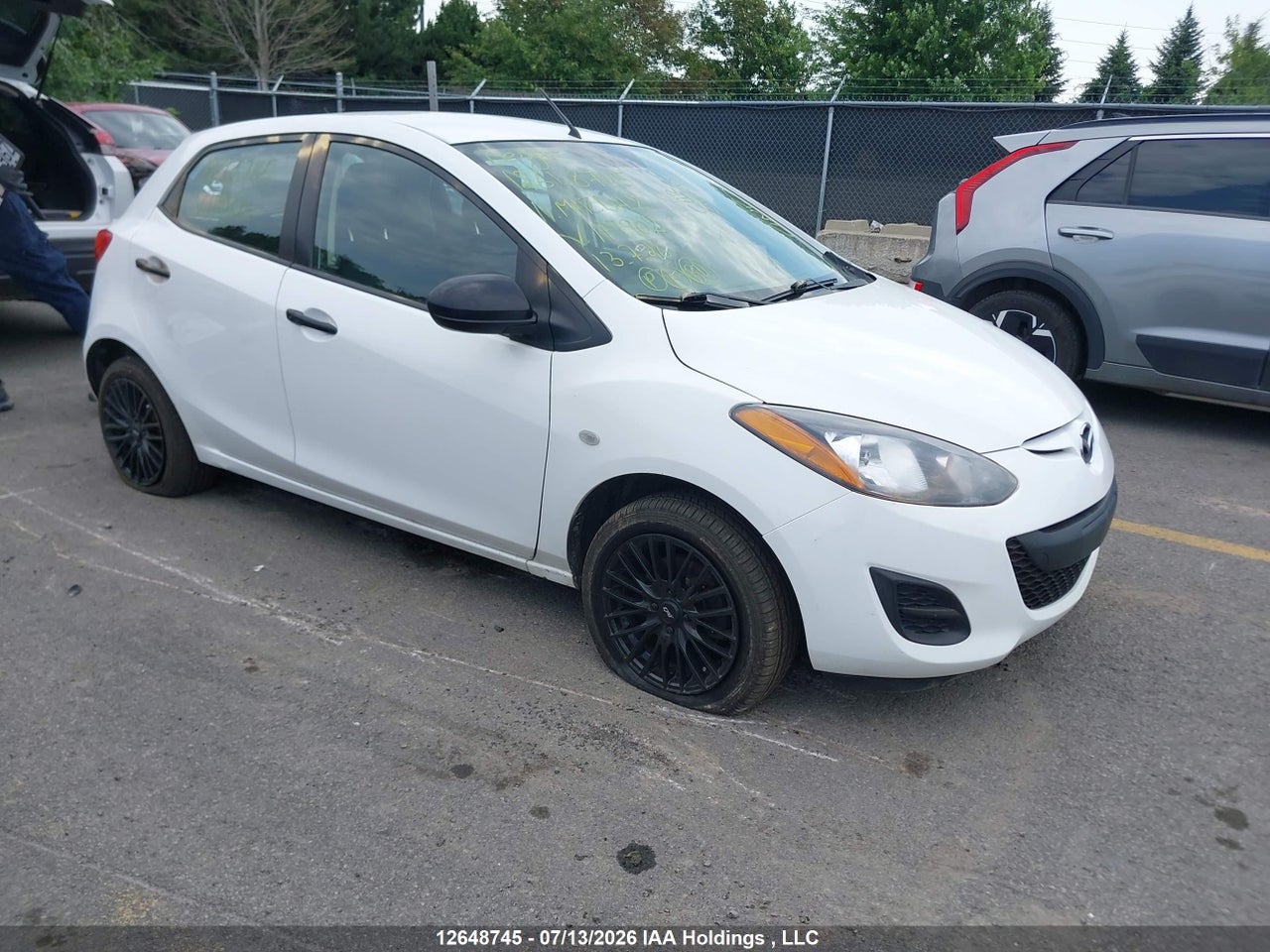 JM1DE1HY0B0119902 · 2011 MAZDA MAZDA2