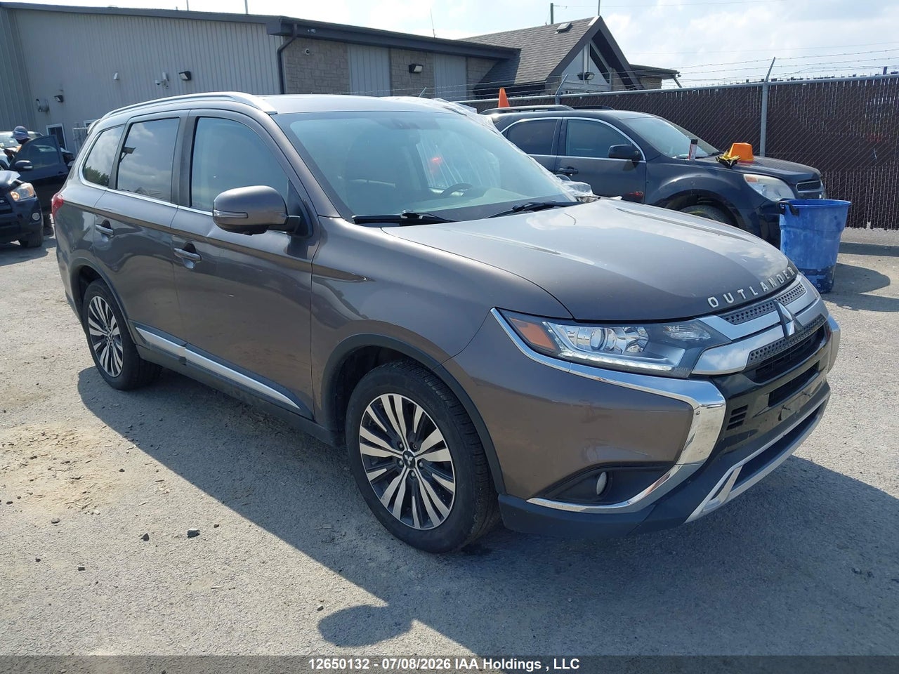 JA4AZ2A35KZ602884 · 2019 MITSUBISHI OUTLANDER ES