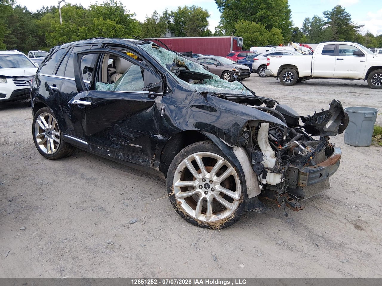 2LMDJ8JK5EBL09014 · 2014 LINCOLN MKX