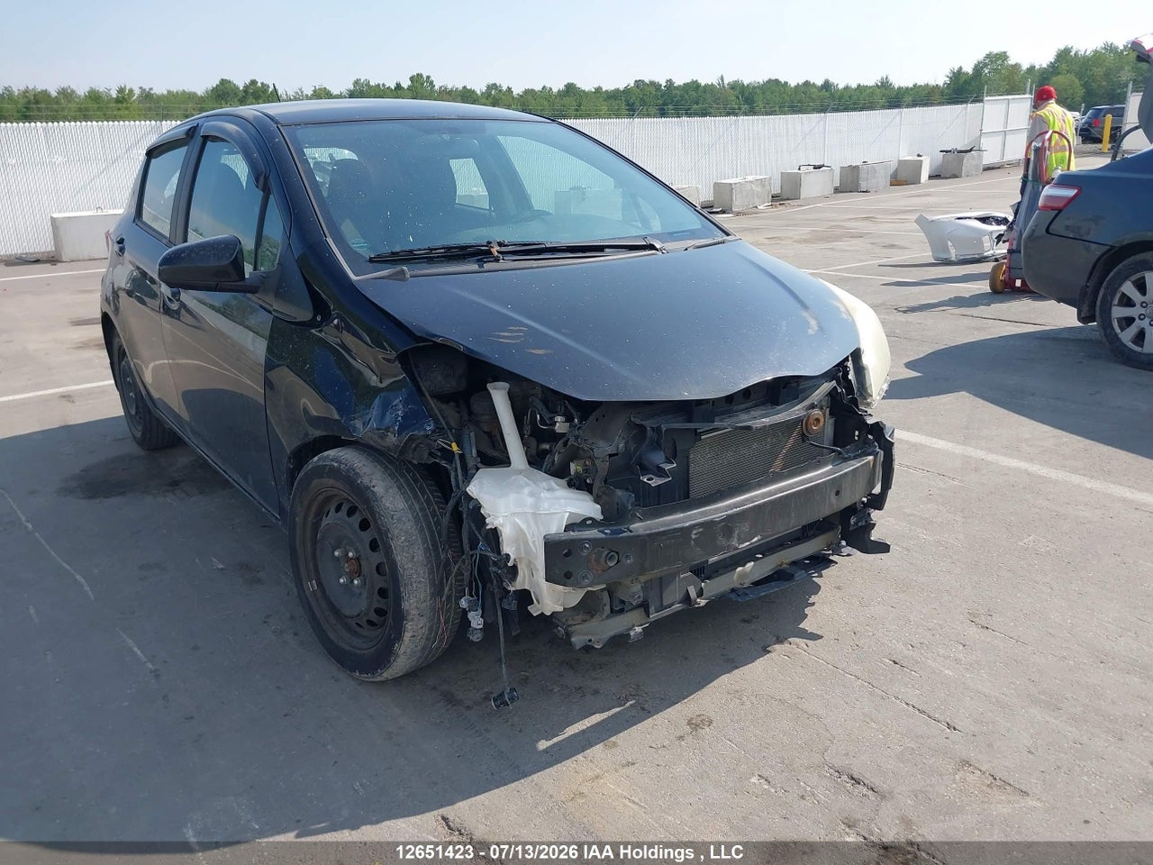 VNKKTUD3XFA048269 · 2015 TOYOTA YARIS