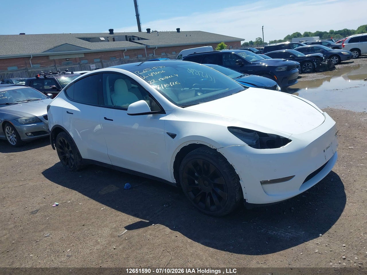 7SAYGDEE6NF419606 · 2022 TESLA MODEL Y LONG RANGE