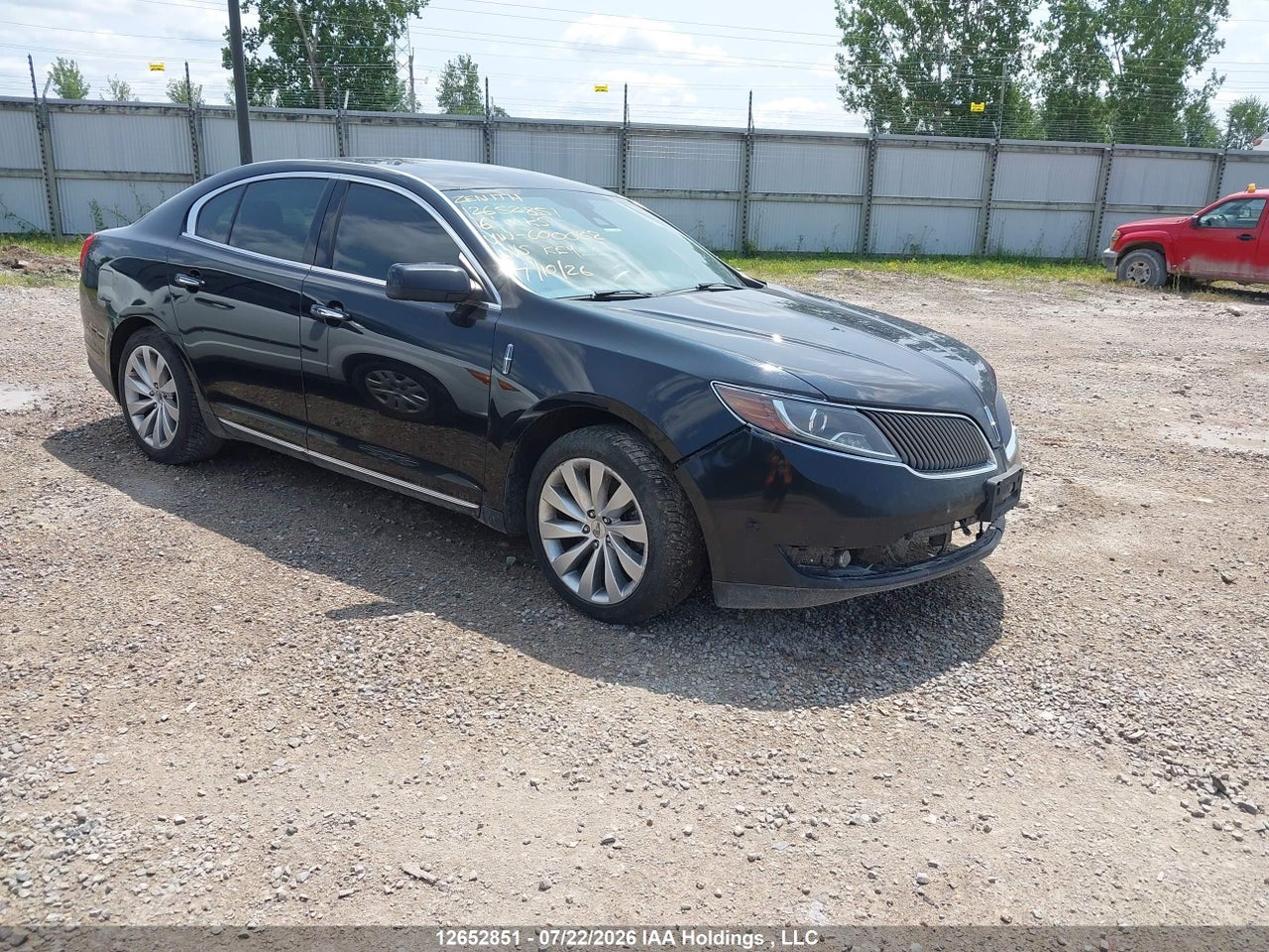 1LNHL9EK1GG600032 · 2016 LINCOLN MKS · 1/12