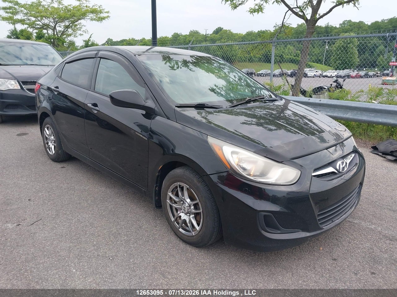 KMHCT4AEXDU517130 · 2013 HYUNDAI ACCENT · 1/12