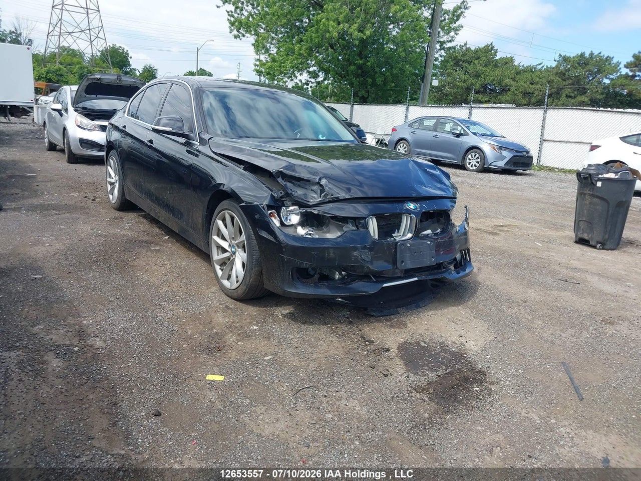 WBA3C3C50EF985558 · 2014 BMW 320 I XDRIVE · 1/12