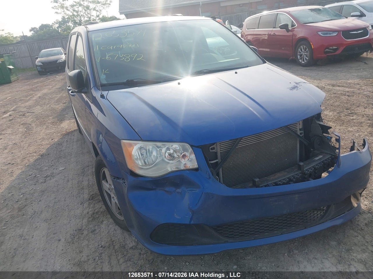 2D4RN4DG2BR673892 · 2011 DODGE GRAND CARAVAN · 1/12