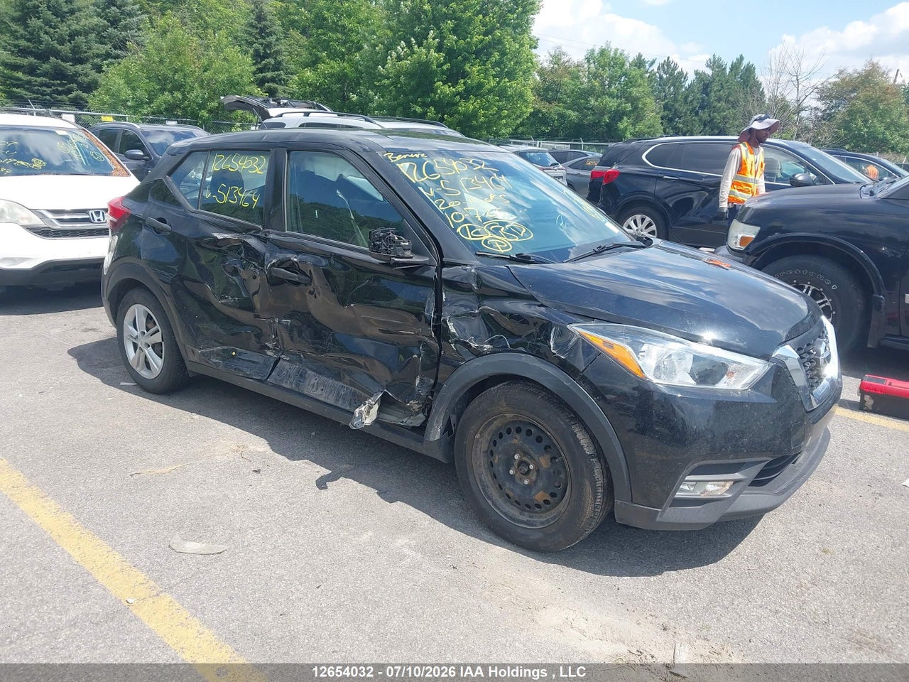 3N1CP5BV7LL513464 · 2020 NISSAN KICKS S