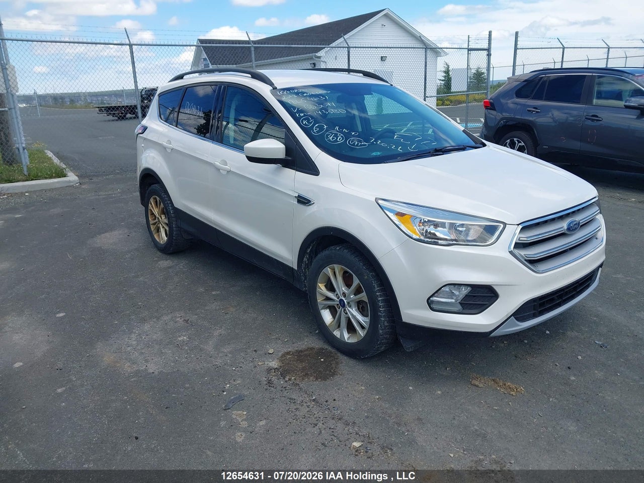 1FMCU9GD7JUB63071 · 2018 FORD ESCAPE SE