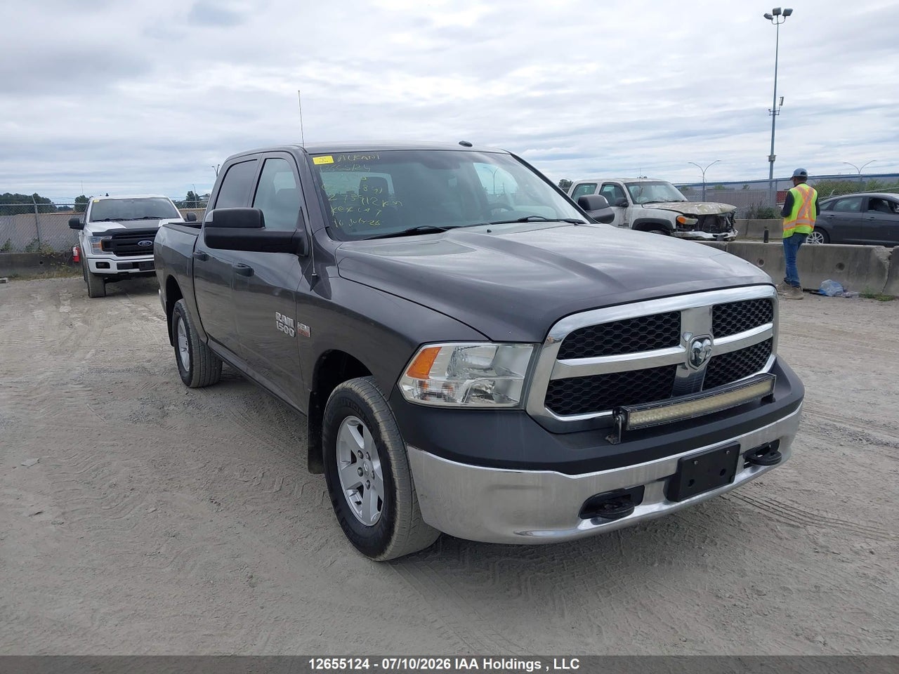 3C6RR7KT0EG300841 · 2014 RAM 1500 ST