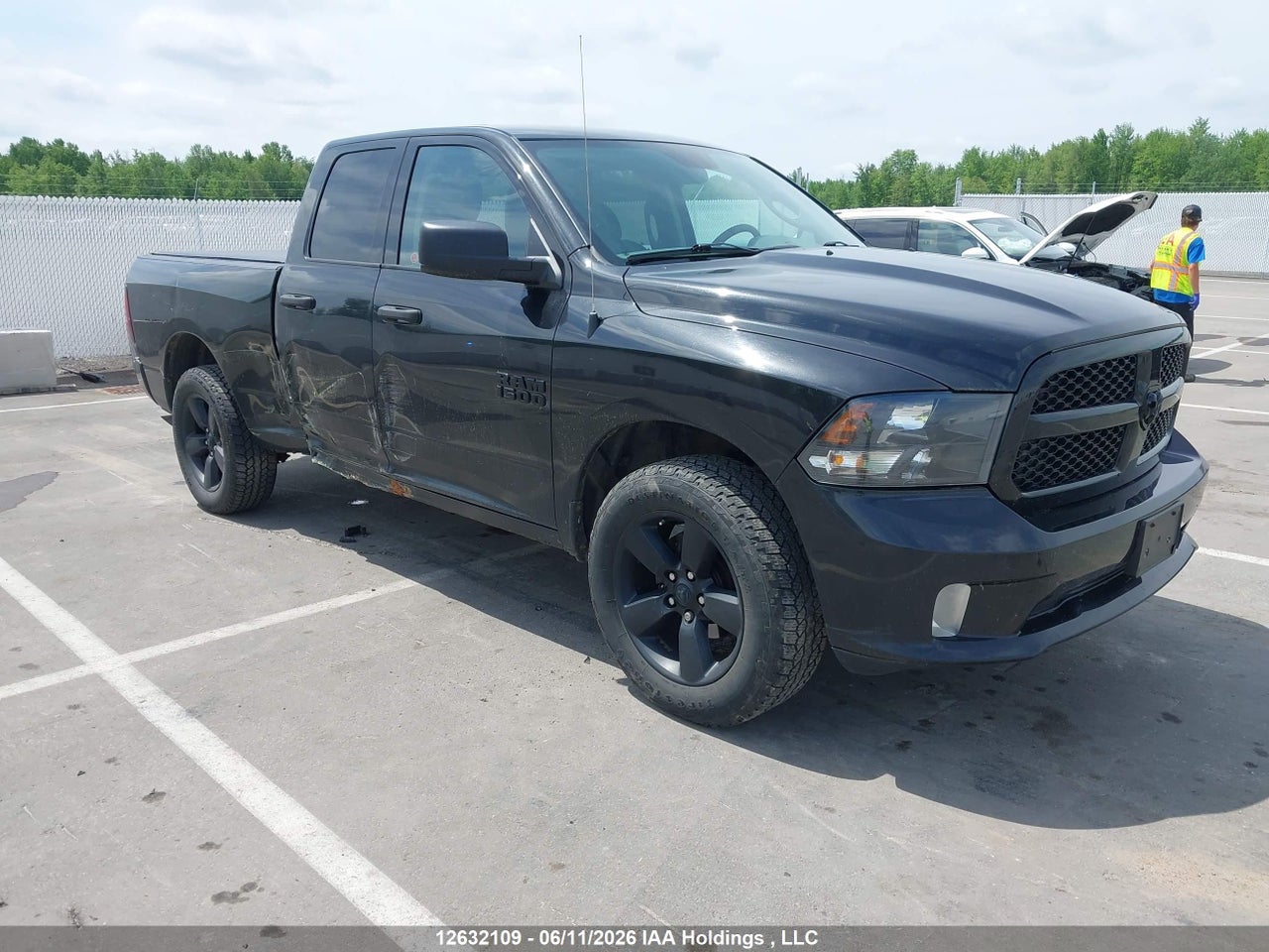 1C6RR7FGXHS864605 · 2017 RAM 1500 ST