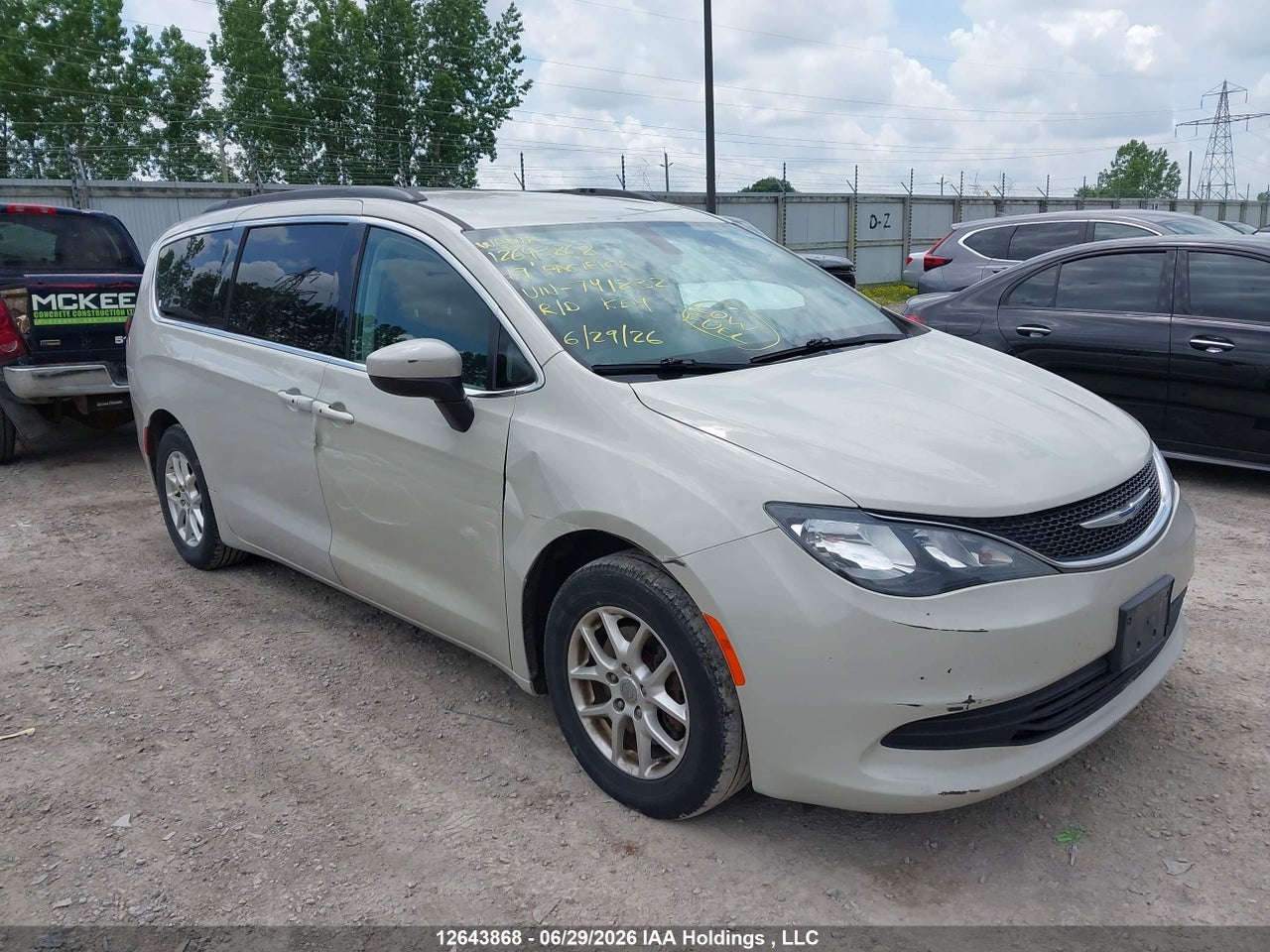 2C4RC1DG3KR741232 · 2019 CHRYSLER PACIFICA TOURING