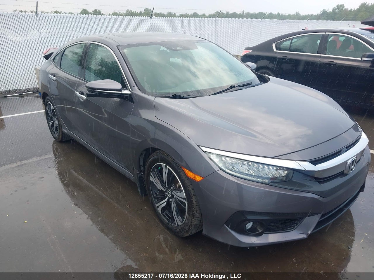 2HGFC1F94JH100131 · 2018 HONDA Civic touring · 1/12