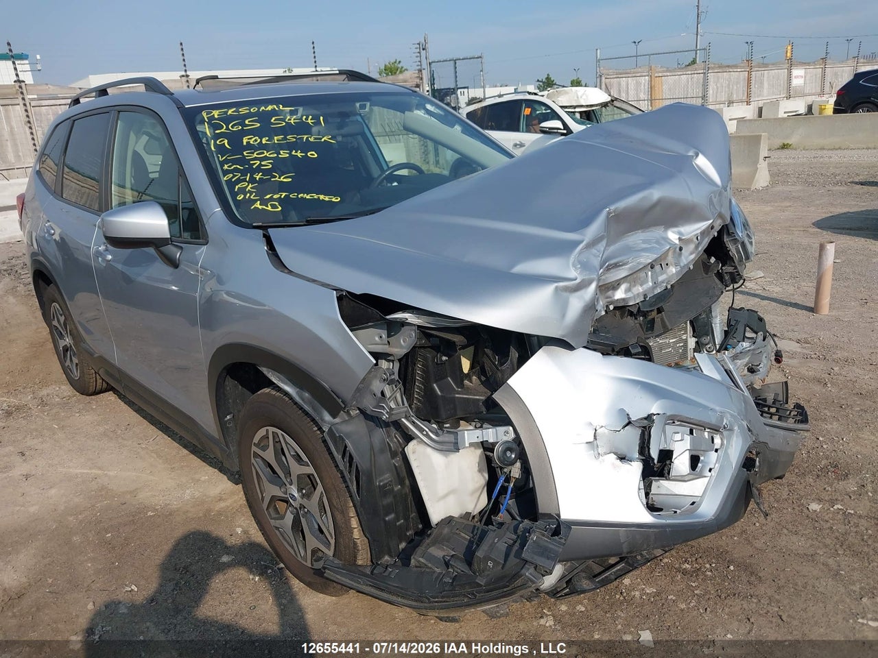 JF2SKEGCXKH506540 · 2019 SUBARU FORESTER PREMIUM