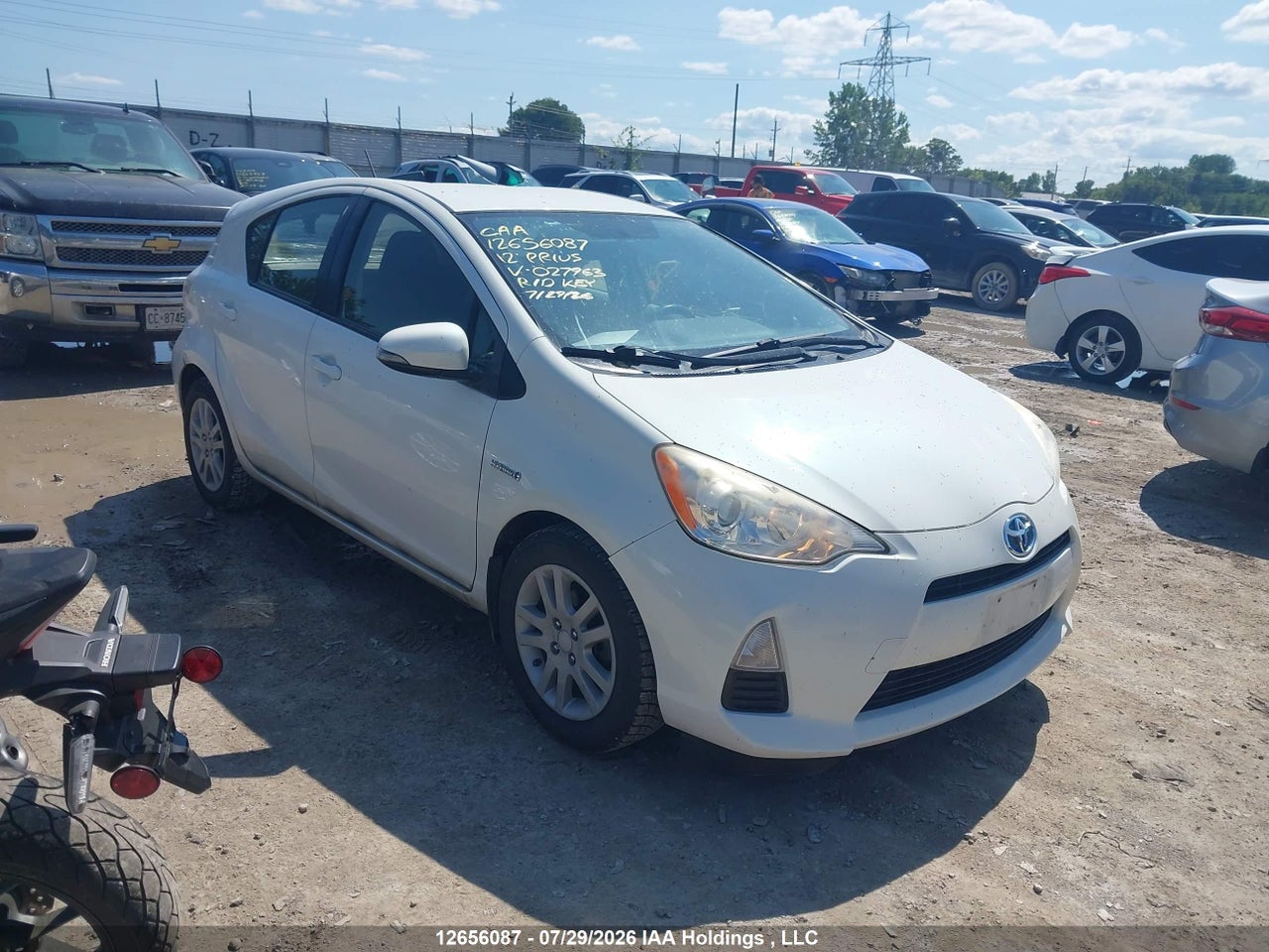 JTDKDTB30C1027963 · 2012 TOYOTA Prius c