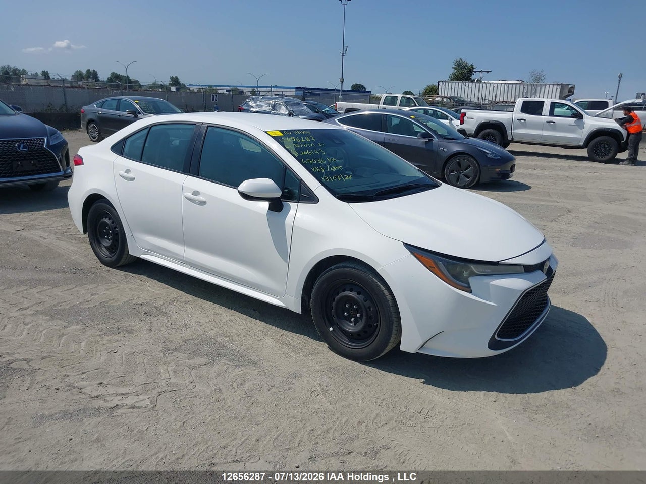 5YFBPMBE9MP206143 · 2021 TOYOTA COROLLA LE