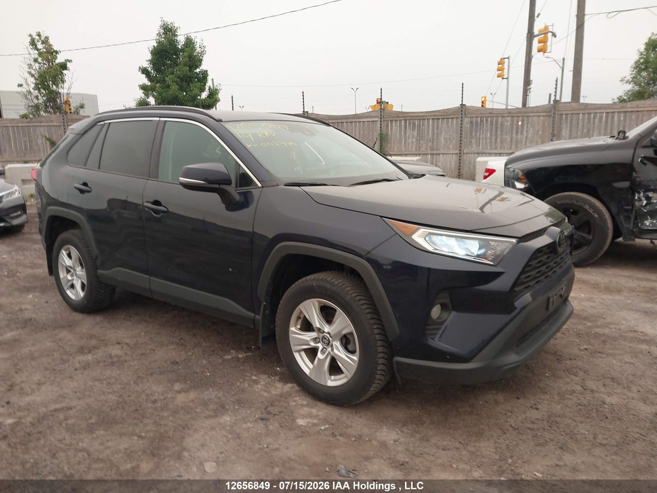 2T3W1RFV8KC003940 · 2019 TOYOTA RAV4 XLE