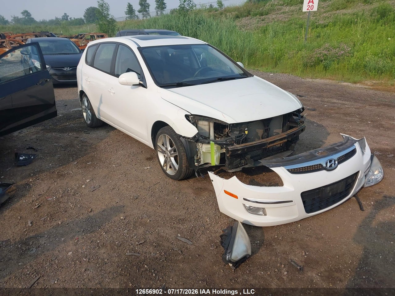 KMHDC8AEXBU104939 · 2011 HYUNDAI Elantra Touring GLS/SE · 1/12
