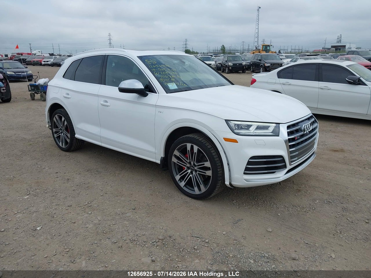 WA1C4AFY9J2208530 · 2018 AUDI SQ5 3.0T TECHNIK · 1/12