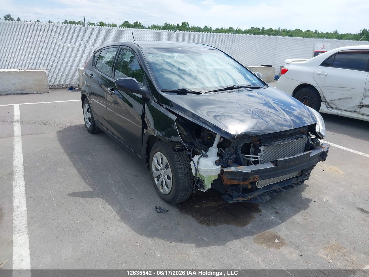 KMHCT5AE4GU286705 · 2016 HYUNDAI ACCENT GL