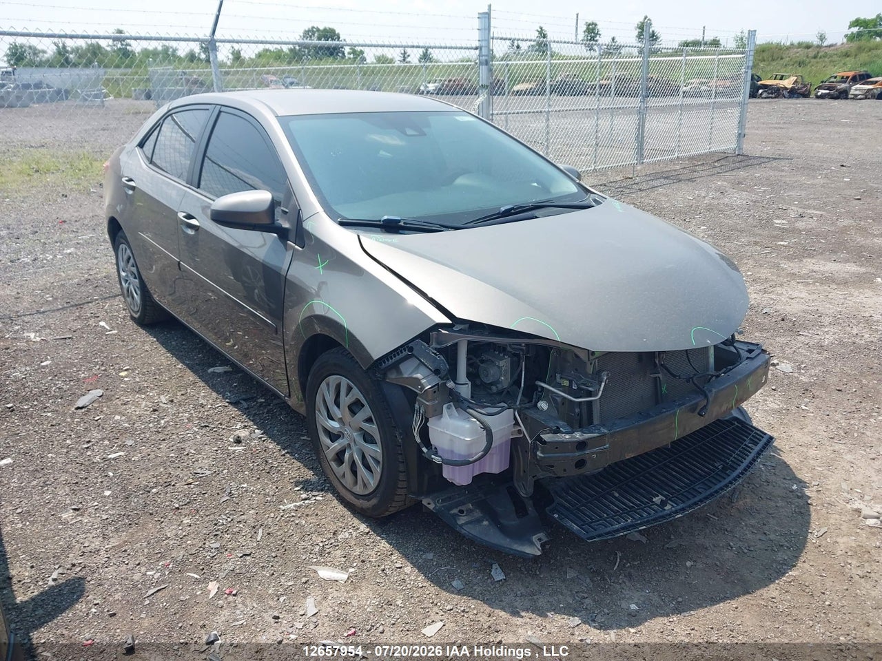 2T1BURHE5JC003971 · 2018 TOYOTA COROLLA LE