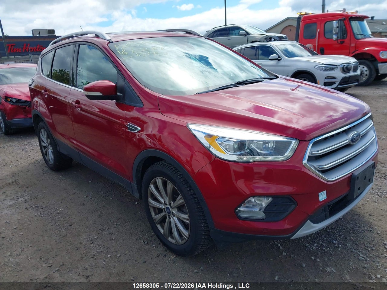 1FMCU9J98JUD31952 · 2018 FORD ESCAPE TITANIUM