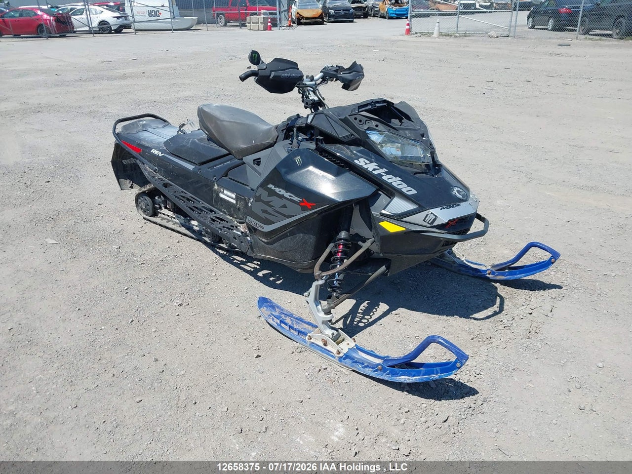 2BPSUUHC4HV000045 · 2017 SKIDOO MXZ · 1/12