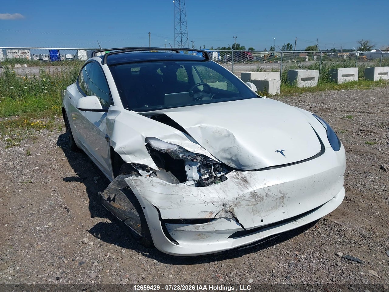 5YJ3E1EB0NF245856 · 2022 TESLA MODEL 3 LONG RANGE
