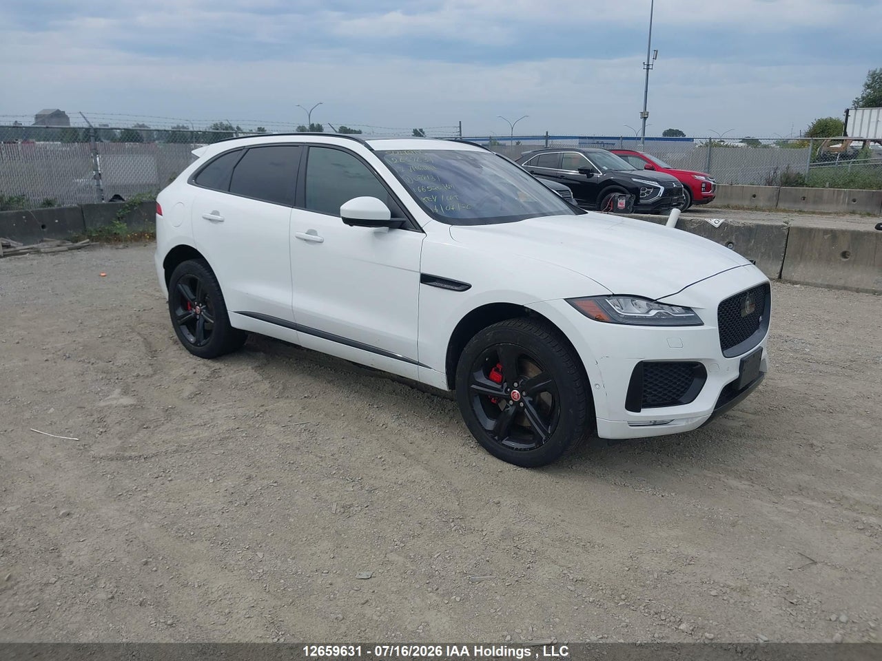 SADCM2BV7HA089131 · 2017 JAGUAR F-PACE S