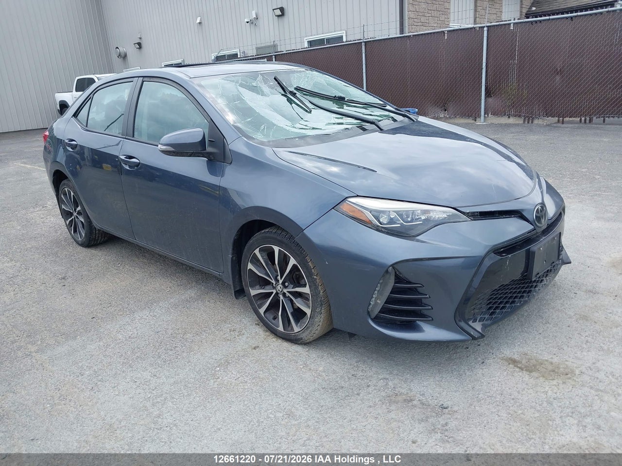 2T1BURHE0HC860869 · 2017 TOYOTA COROLLA SE