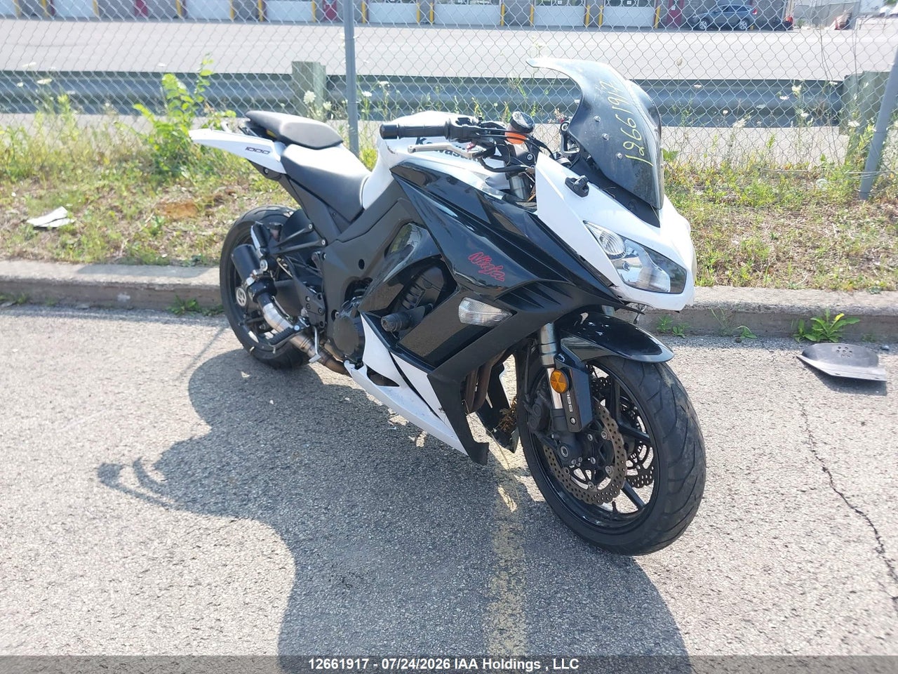 JKAZXCH10DA006845 · 2013 KAWASAKI ZX1000 H