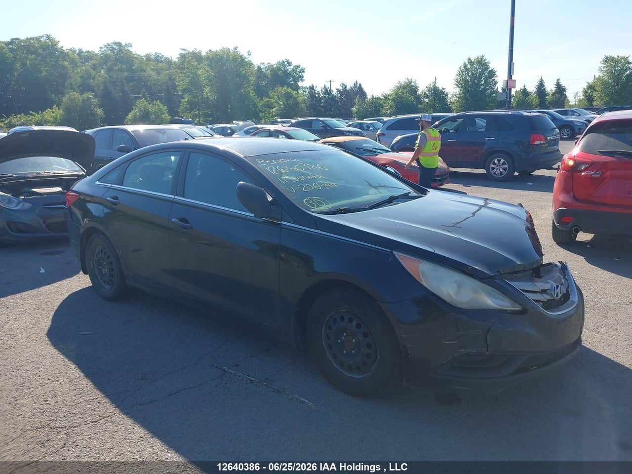 5NPEB4AC2BH206944 · 2011 HYUNDAI SONATA GL · 1/12