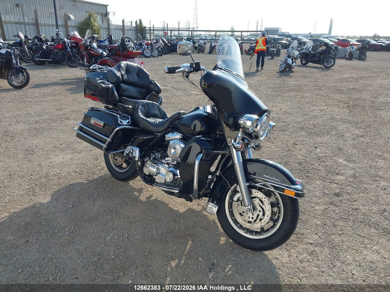 1HD1FCW11YY625670 · 2000 HARLEY DAVIDSON FLHTCUI