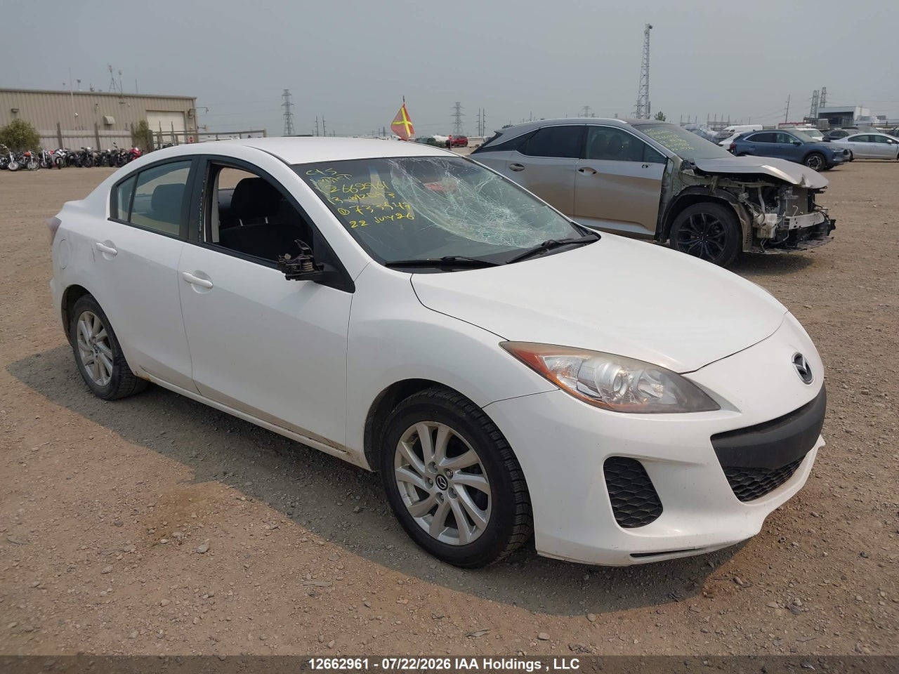JM1BL1UFXD1733547 · 2013 MAZDA 3 I