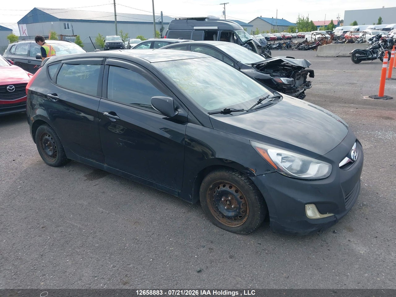 KMHCU5AE4DU084035 · 2013 HYUNDAI ACCENT GLS · 1/12