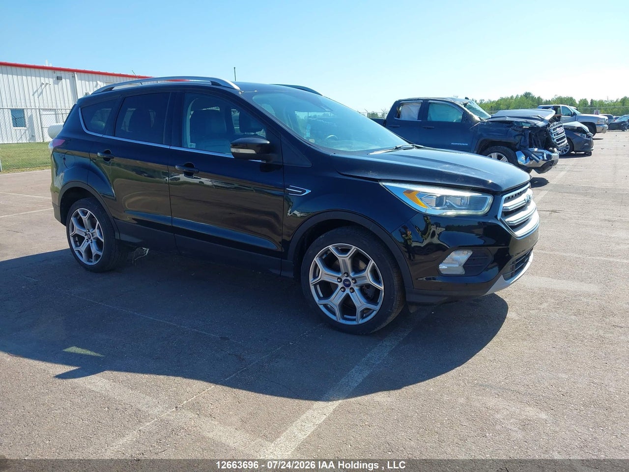 1FMCU9J99HUA33601 · 2017 FORD ESCAPE TITANIUM