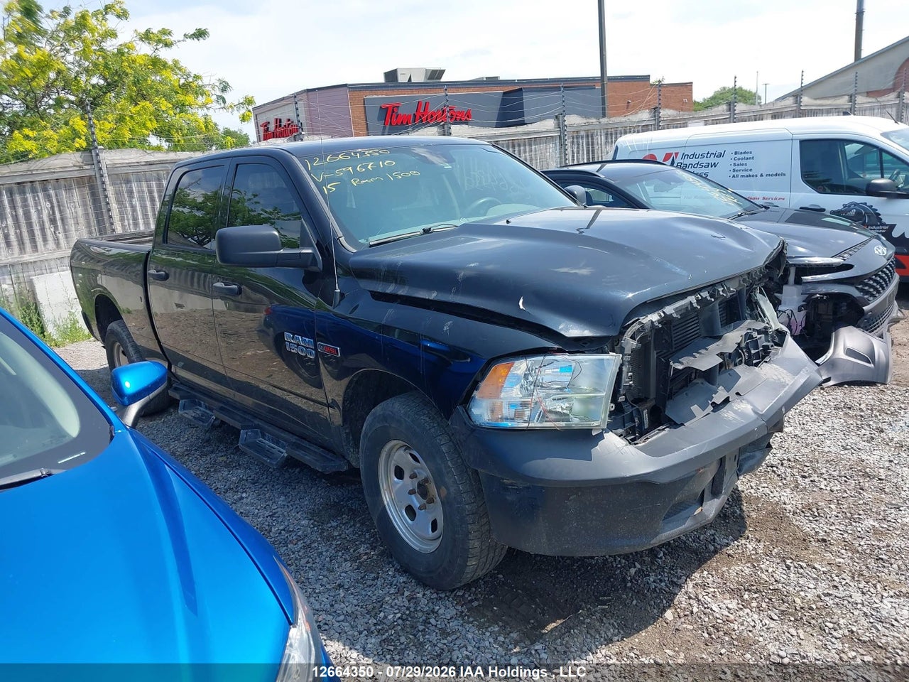 1C6RR7SM2FS596710 · 2015 RAM 1500 ST