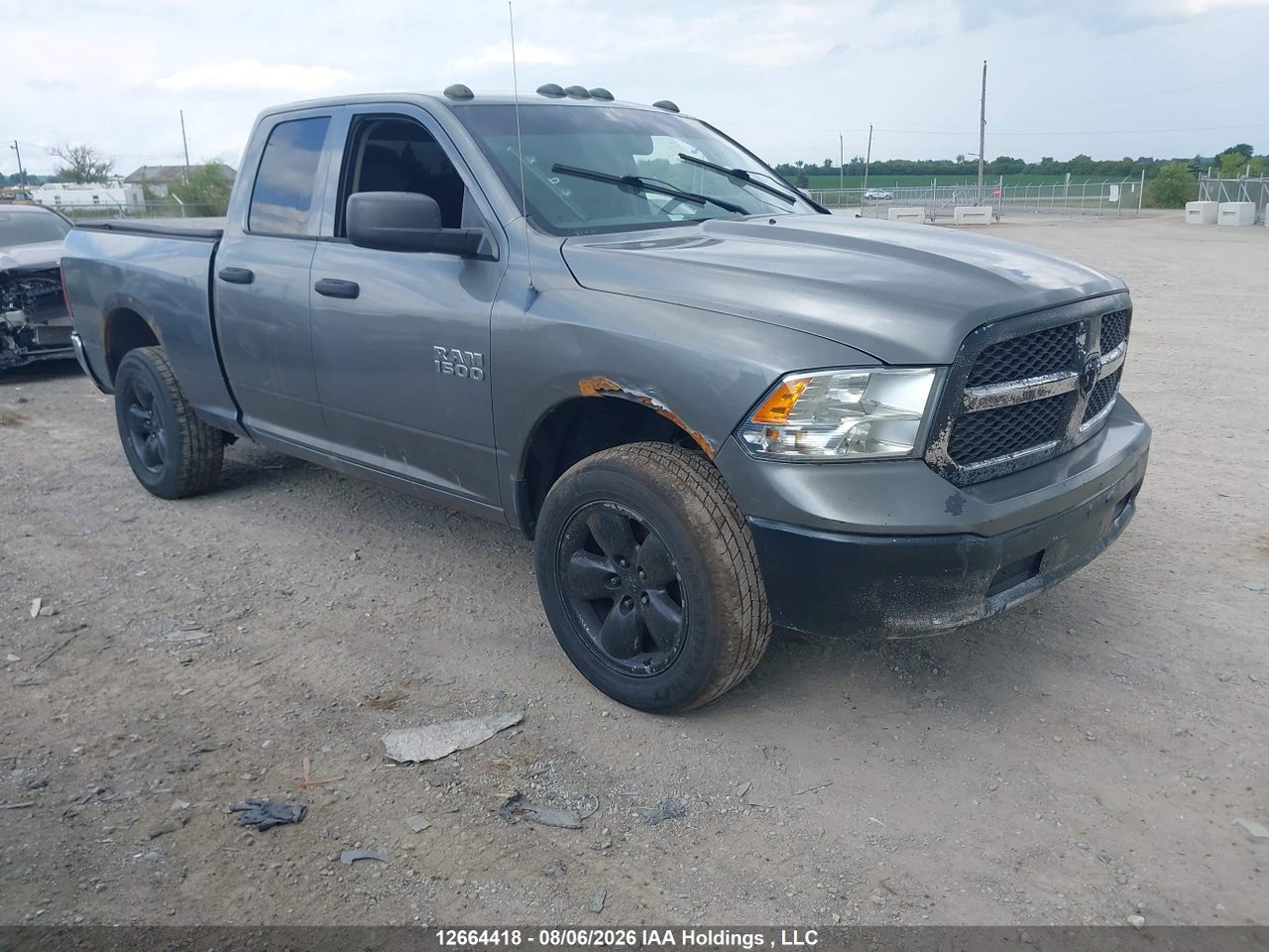 1C6RR7FP4DS583524 · 2013 RAM 1500 ST