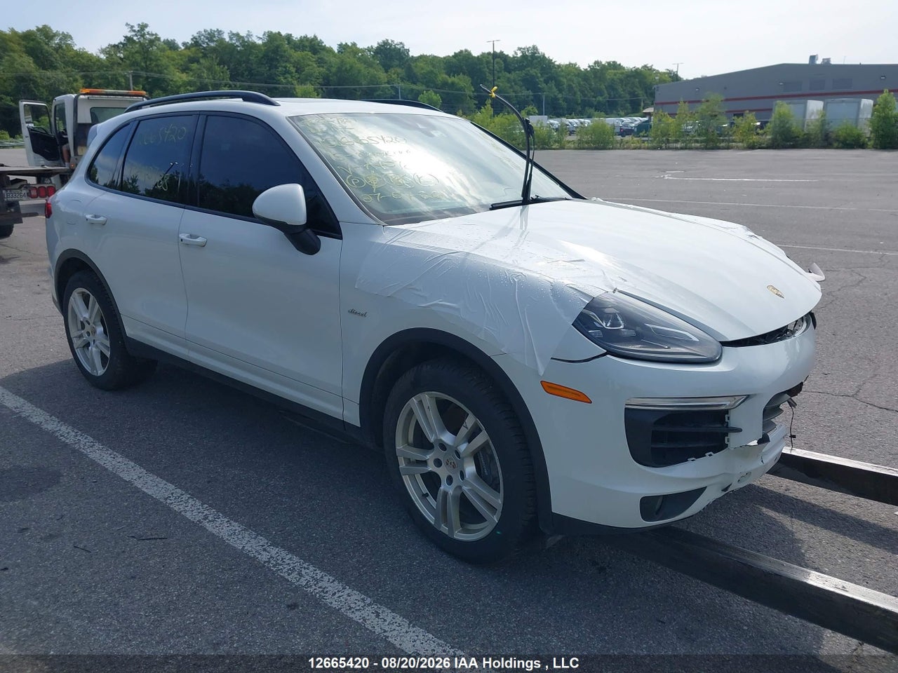 WP1AF2A27FLA40788 · 2015 PORSCHE CAYENNE · 1/12