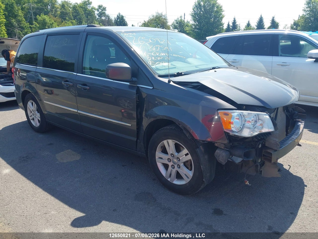 2C4RDGDG8GR369541 · 2016 DODGE GRAND CARAVAN CREW · 1/12