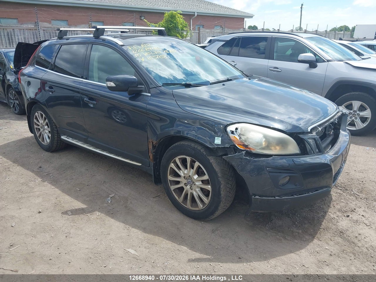 YV4992DZ3A2103708 · 2010 VOLVO XC60