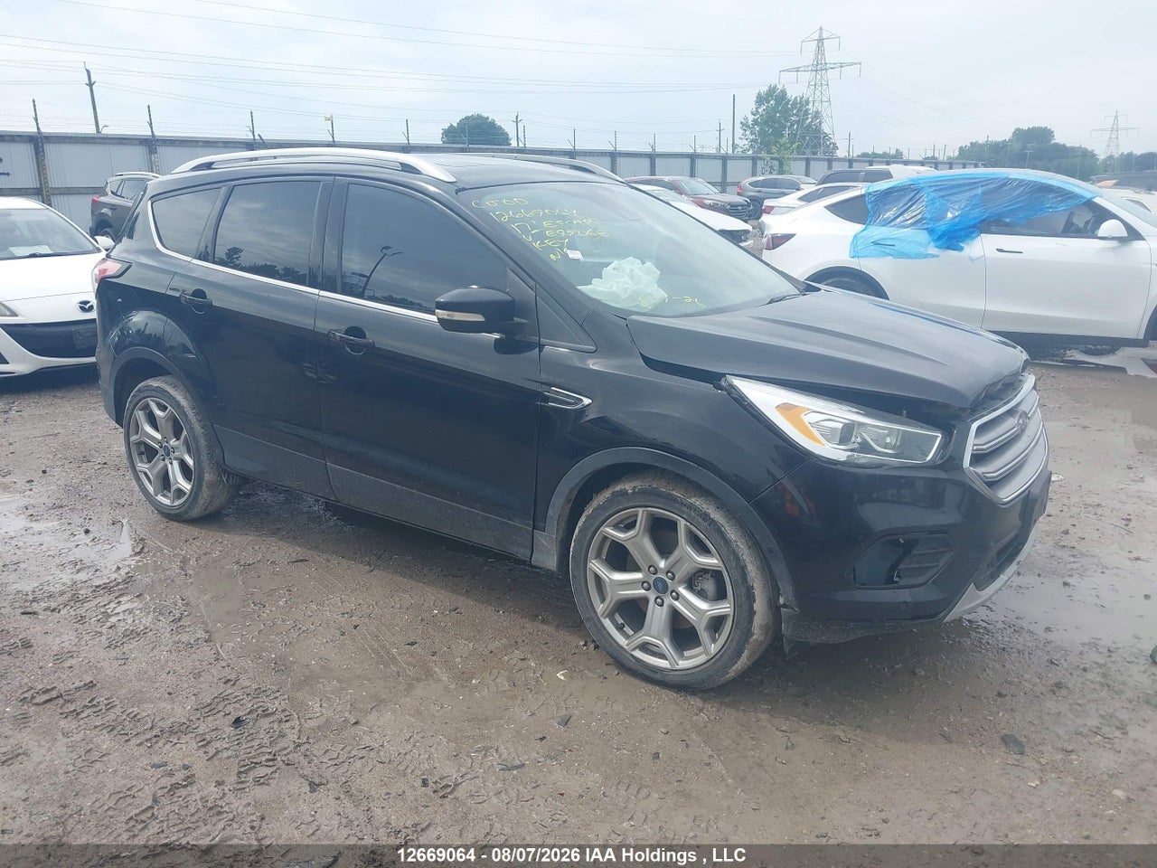 1FMCU9J91HUE99068 · 2017 FORD ESCAPE TITANIUM
