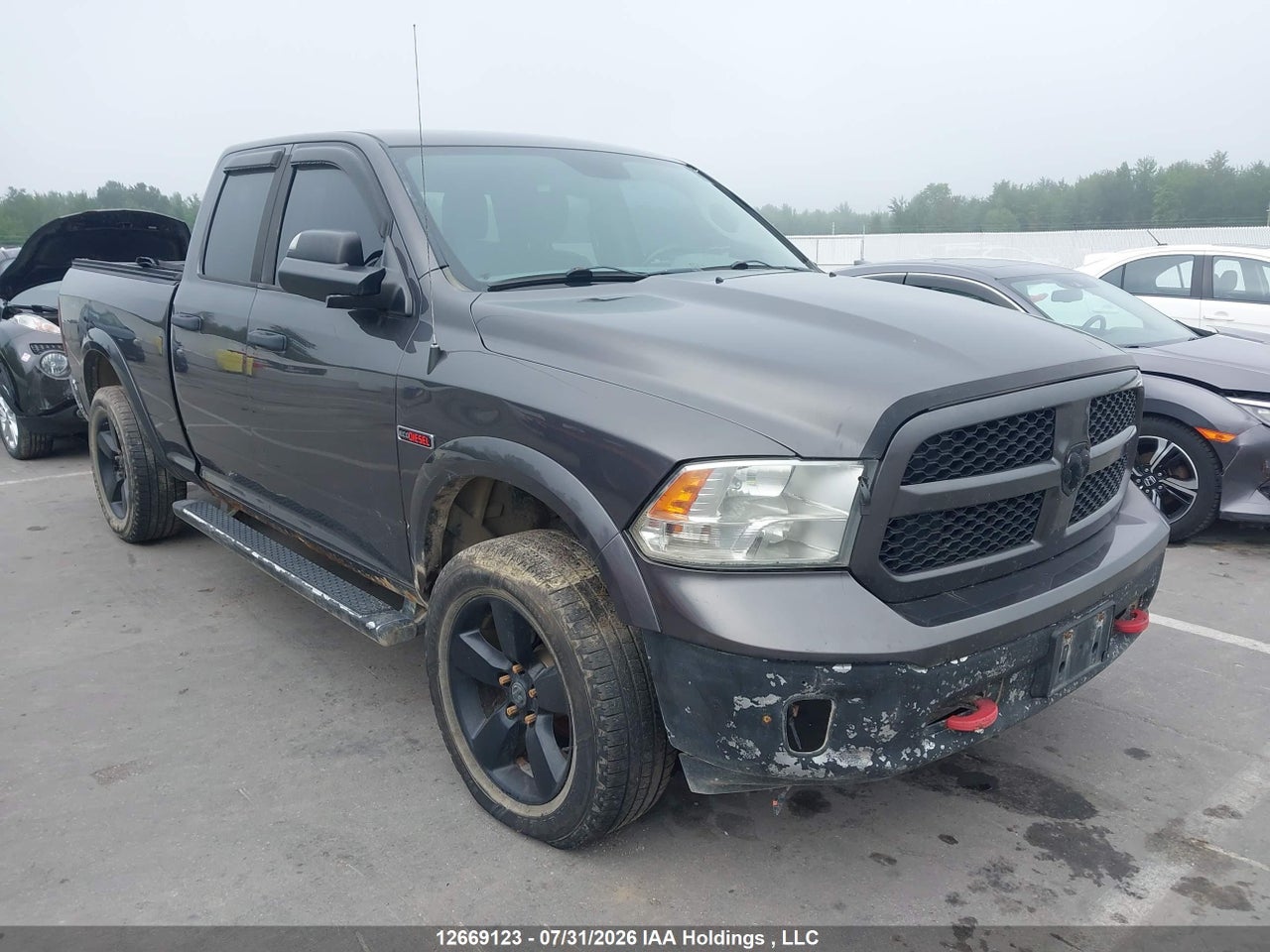 1C6RR7GM0GS205063 · 2016 RAM 1500 SLT
