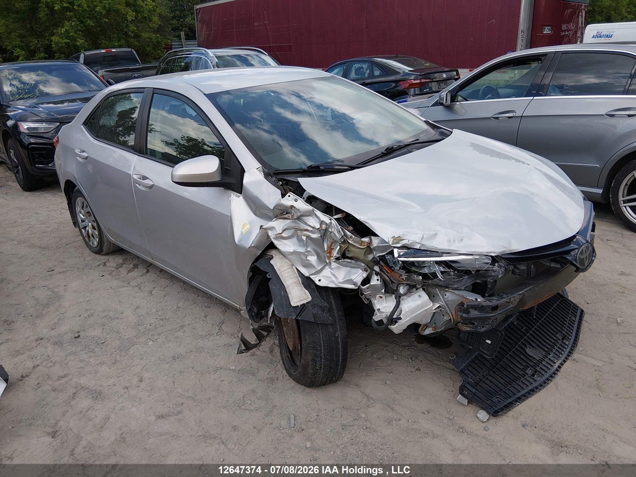 2T1BURHE7JC088148 · 2018 TOYOTA COROLLA LE