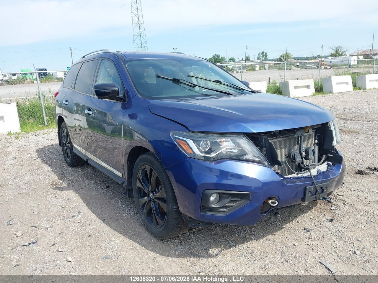 5N1DR2MM3HC666825 · 2017 NISSAN PATHFINDER PLATINUM/S/SL/SV