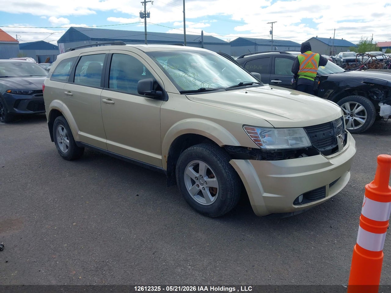 3D4PG4FB5AT252571 · 2010 DODGE JOURNEY SE