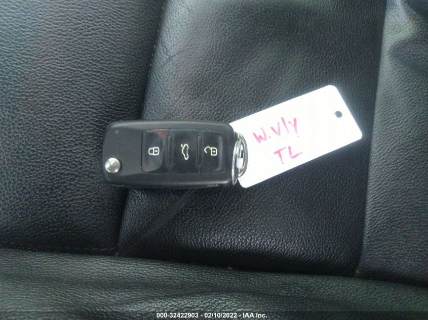 2013 VOLKSWAGEN GTI DRIVER'S EDITION WVWHD7AJ2DW135913