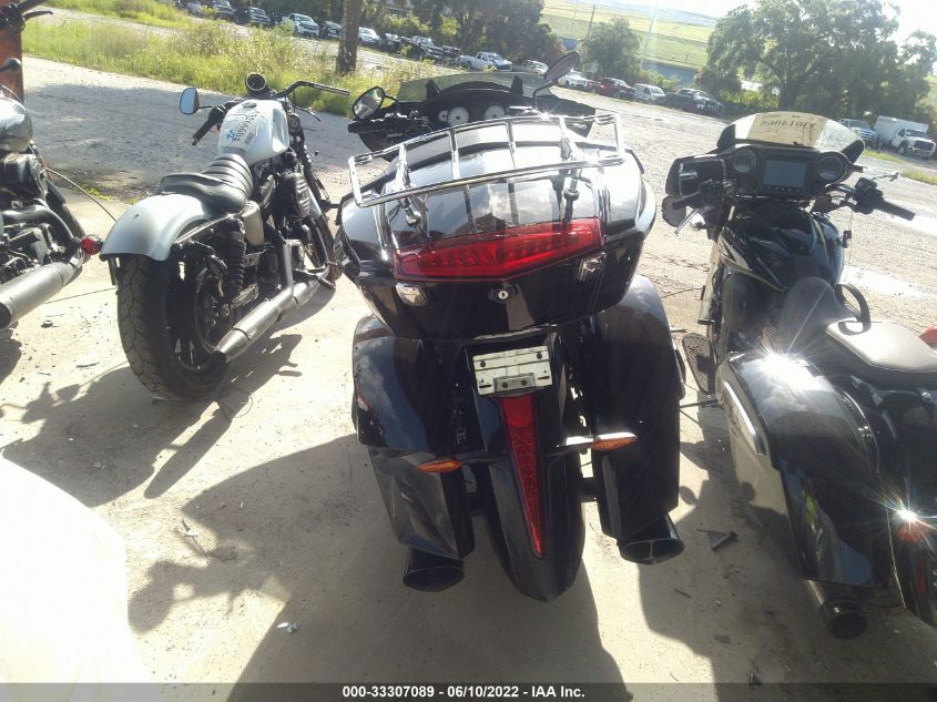 2014 VICTORY MOTORCYCLES CROSS COUNTRY 8-BALL 5VPDA36N7E3028422