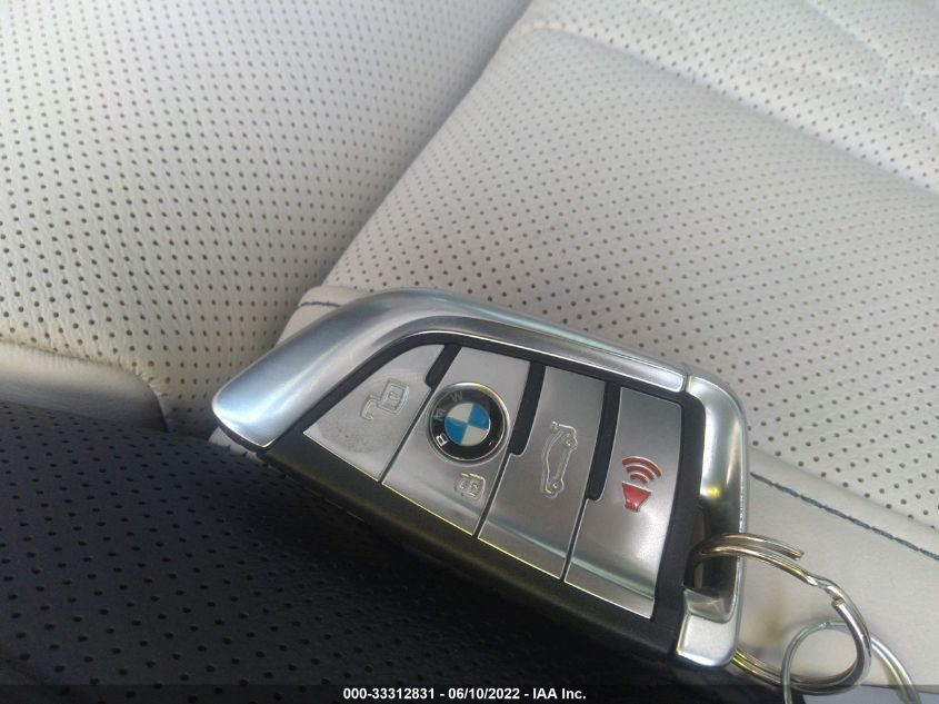 2021 BMW X7 ALPINA XB7 5UXCX6C11M9E41395