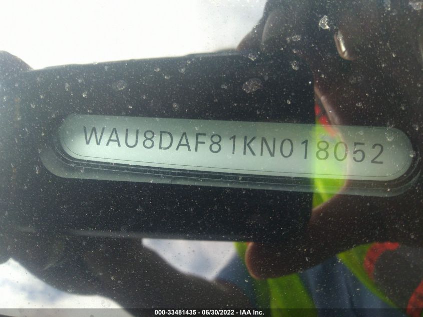 2019 AUDI A8 WAU8DAF81KN018052