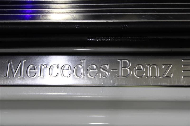 2019 MERCEDES-BENZ S 560 4MATIC WDDUG8GB1KA483231