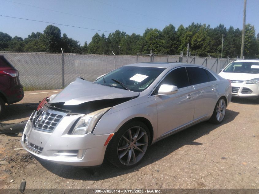 2013 CADILLAC STS CG61S5S37D9195063